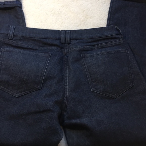 NY&Co. Low Rise Size 6 Jeans - Picture 3 of 3